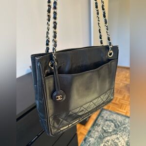 Vintage Chanel bag (1989)